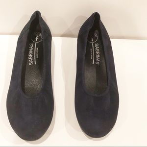 Sabrina Navy Blue Nubuck Suede Ballet Flats, EU 37